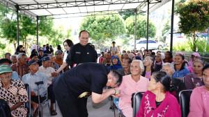 Bantuan-untuk-Lansia-di-Pakpak-Bharat.jpg