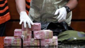Barang-Bukti-uang-hasil-OTT-KPK-terhadap-Bupati-Langkat-Terbit-Rencana-Perangin-angin.jpg