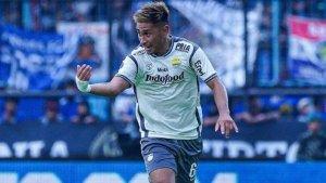 Bek-Persib-Bandung-Daisuke-Sato.jpg