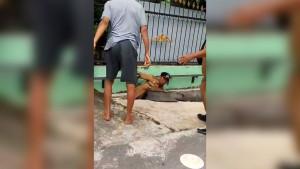 Beredar-di-media-sosial-Instagram-aksi-seorang-pria-paruh-baya.jpg