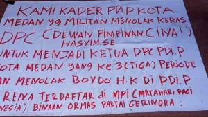 Beredar-spanduk-dan-foto-bernarasi-rasis-terkait-penolakan-Hasyim.jpg