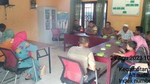 Bhabinkamtibmas-Polsek-Padang-Bolak-Cekcok-emak-emak-3m.jpg