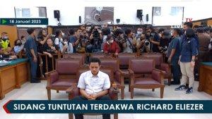 Bharada-E-langsung-menangis-histeris-di-PN-Jakarta-Selatan.jpg