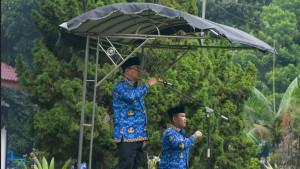 Bupati-Deli-Serdang-dr-Asri-Ludin-Tambunan-memberikan-bimbingan-dan-arahan.jpg