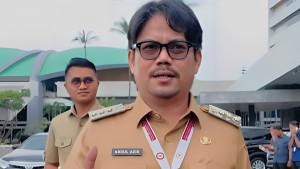 Bupati-Kolaka-Timur-Koltim-Sulawesi-Tenggara-Abdul-Azis.jpg