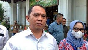 Bupati-Labuhanbatu-nonaktif-Erik-Adtrada-Ritonga-didampingi.jpg