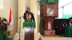 Bupati-Toba-Hadiri-Wisuda-Program-Studi-S1-dan-S2-STT-HKBP-Pematangsiantar.jpg