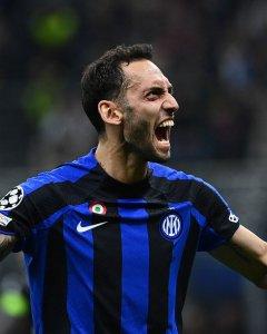 Calhanoglu-ke-final-UCL.jpg
