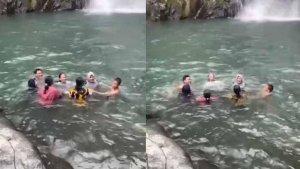 DETIK-detik-Remaja-Terekam-Sebelum-Tewas-5-Meter-di-Air-Awalnya-Ceria-Lalu-tak-Muncul-ke-Permukaan.jpg