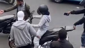 Debt-collector-DC-Mata-Elang-rampas-paksa-sepeda-motor.jpg