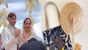 Dicibir-karena-Cuma-Kasih-Kipas-ke-Tamu-Harga-Souvenir-Pernikahan-BCL-Fantastis-Barang-Langka.jpg