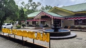Disdik-langkat_Tak-ada-Pungutan-Biaya-Kepsek-di-Langkat_.jpg