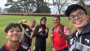 Foto-Agus-Riyadi-bersama-Sektim-Timnas-Putri-U-17-Indonesia.jpg