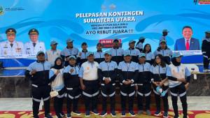 Foto-bersama-Sekda-Provsu-Togap-Simangunsong-tengah.jpg