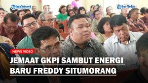 Freddy-Paulus-Situmorang-SH-MH-menyapa-peserta-Festival-Paduan-Suara-Padus.jpg