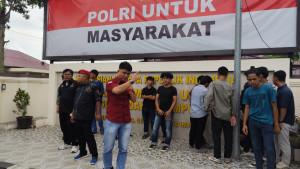 GRIB-JAYA-Puluhan-massa-dari-GRIB-Jaya-berkumpul.jpg