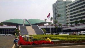 Gedung-DPR-RI-di-Jakarta.jpg