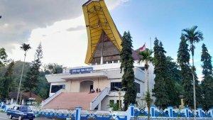 Gedung-DPRD-Toraja.jpg