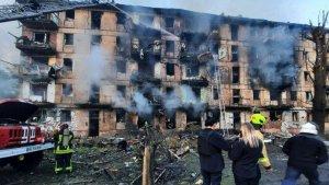 Gedung-di-Ukraina-Hancur-diserang-rudal-Rusia.jpg
