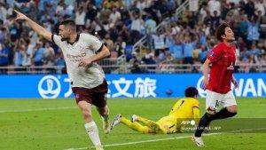 Gelandang-Manchester-City-Kroasia-08-Mateo-Kovacic-kiri.jpg