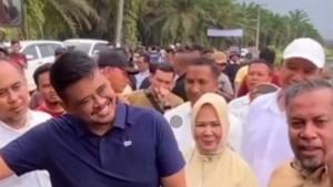Gubernur-Bobby-minta-BL.jpg