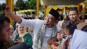Gubernur-Sumatera-Utara-Bobby-Nasution-saat-berkampanye-di-Tapanuli-Selatan_27102025.jpg