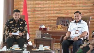 Gubernur-Sumut-Bobby-Nasution-dampingi-sejumlah-pimpinan.jpg