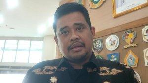 Gubernur-Sumut-Bobby-Nasution-saat-diwawancarai-di-Kantor-Pemprov-Sumut.jpg