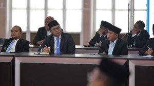 H-Asri-Ludin-Tambunan-mengikuti-Rapfdv.jpg