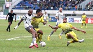Hasil-barito-putera-vs-persib-2-1.jpg
