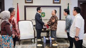 Hubungan-Bilateral-Wali-Kota-Medan-Rico-Tri-Putra-Bayu-Waas-saat.jpg