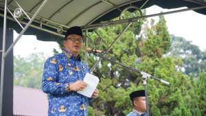 KASIH-ARAHAN-Bupati-Deli-Serdang-dr-Asri-Ludin-Tambunan.jpg