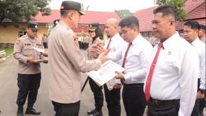 Kapolres-Binjai-AKBP-Bambang-C-Utomo_Kasat-Reskrim-Polres-Binjai-dapat-reward.jpg