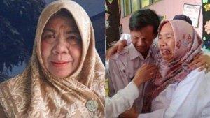 Kepala-Sekolah-SD-Negeri-Cibeureum-1-Kota-Bogor-Nopi-Yeni.jpg