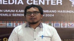 Ketua-KPU-Humbahas-Binsar-PS.jpg