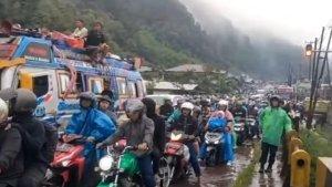Kondisi-arus-lalu-lintas-di-Sembahe_.jpg