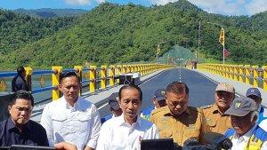 Kunjungan-kerja-pertama-AHY-dampingi-Jokowi.jpg