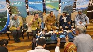 LADA-mempersembahkan-program-B2B-kolaborasi-bersama-Tourism-Malaysia-Medan-dan-Jakarta-1.jpg