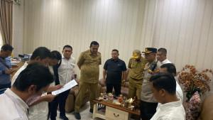 LAKUKAN-EKSEKUSI-Pihak-PN-Lubuk-Pakam-lakukan.jpg