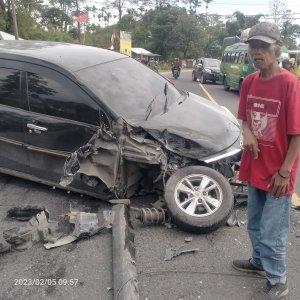 Laka-Beruntun-Tiga-Kendaraan-di-Lintas-Medan-Berastagi.jpg