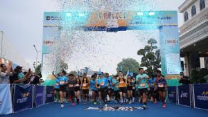 Lebih-dari-3000-pelari-meriahkan-Livin-by-Mandiri-RUNFEST-2025-di-Kota-Medan.jpg