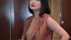 Leony-ketik-anggaran-tangsel.jpg