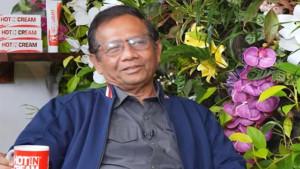MAHFUD-MD-GELENG-KEPALAsdfds.jpg