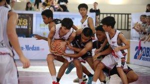 MENANG-TELAK-Pebasket-SMA-Carnegie-Medan.jpg