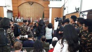 Malang-Nasib-Mario-Dandy-Hadapi-Sidang-Sendirian-Shane-Didampingi-Keluarga-David-Dikawal-Banser.jpg