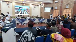 Manajemen-Direksi-PT-TPL-dan-Komunitas-Adat-Sihaporas.jpg