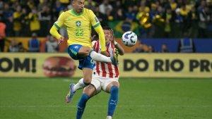 Martineli-Brasil-vs-paraguay.jpg