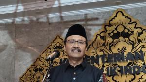 Menteri-Sosial-Mensos-Saifullah-Yusufsdfdsa.jpg