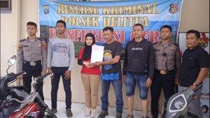 Momen-antara-preman-yang-minta-uang-Rp-150-ke-kedai-es-krim-dengan-pihak-toko-bersepakat-berdamai.jpg