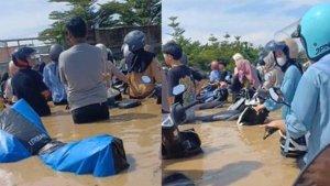 Motor-Pekerja-Pabrik-terendam-banjir.jpg